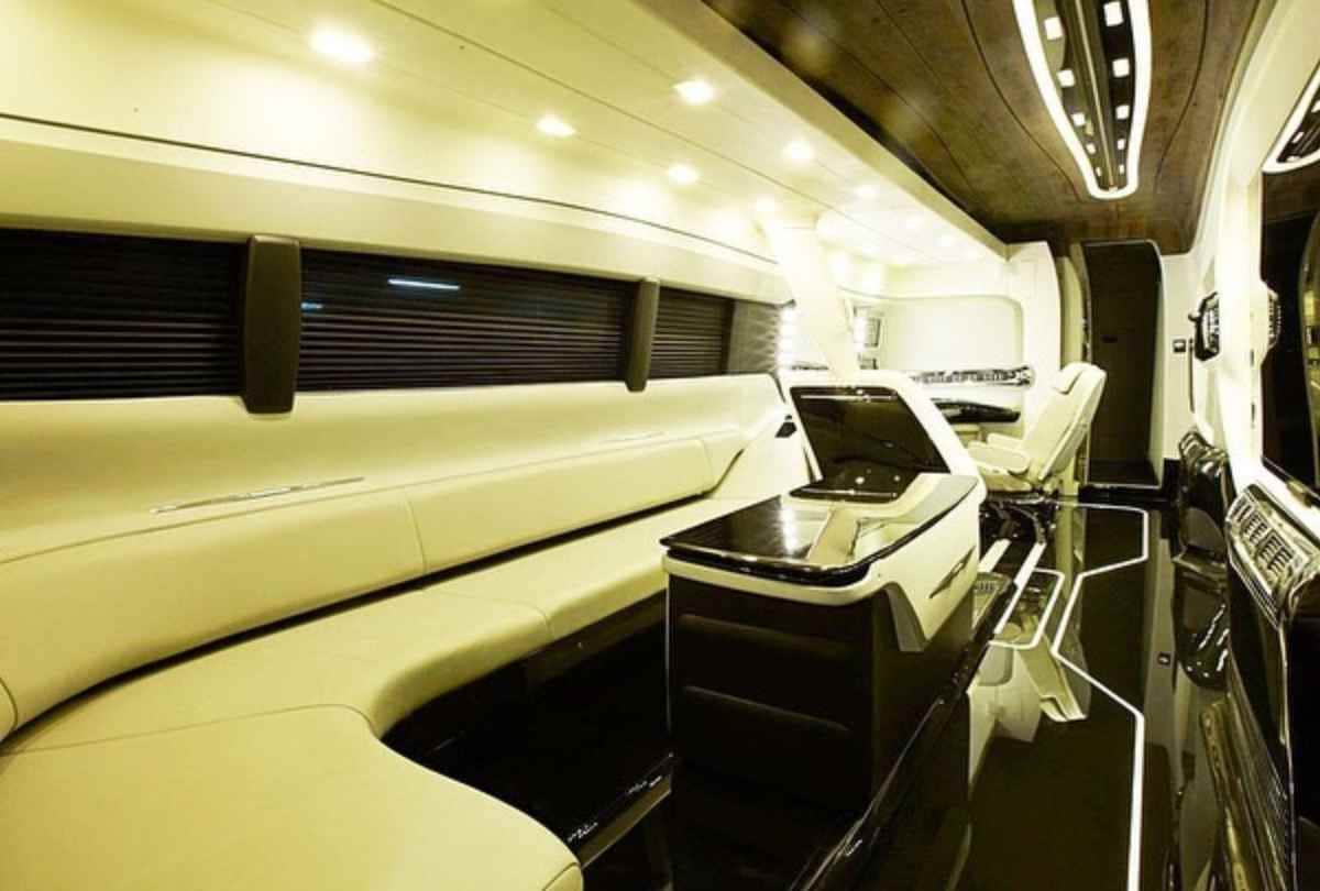 Shah Rukh Khan Vanity Van Photos here inside look
