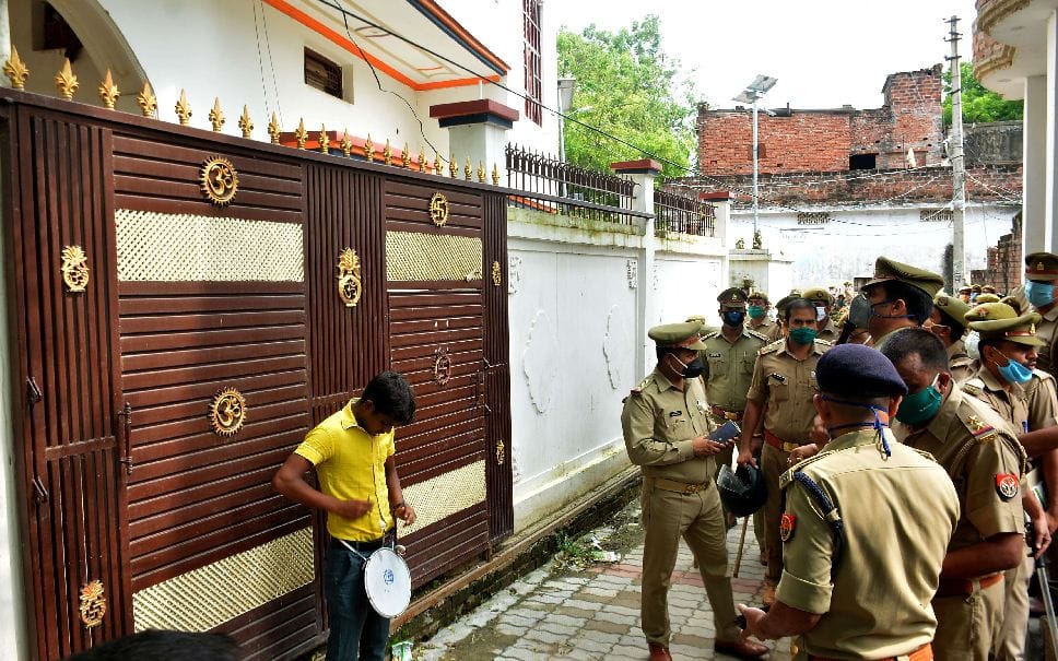 Mukhtar's henchman Jhunna Pandit's property seized of 58.9 lakhs, action taken under Gangster Act