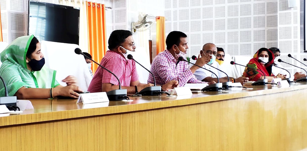 The commissioner reprimanded BDO on receiving CC road complaint