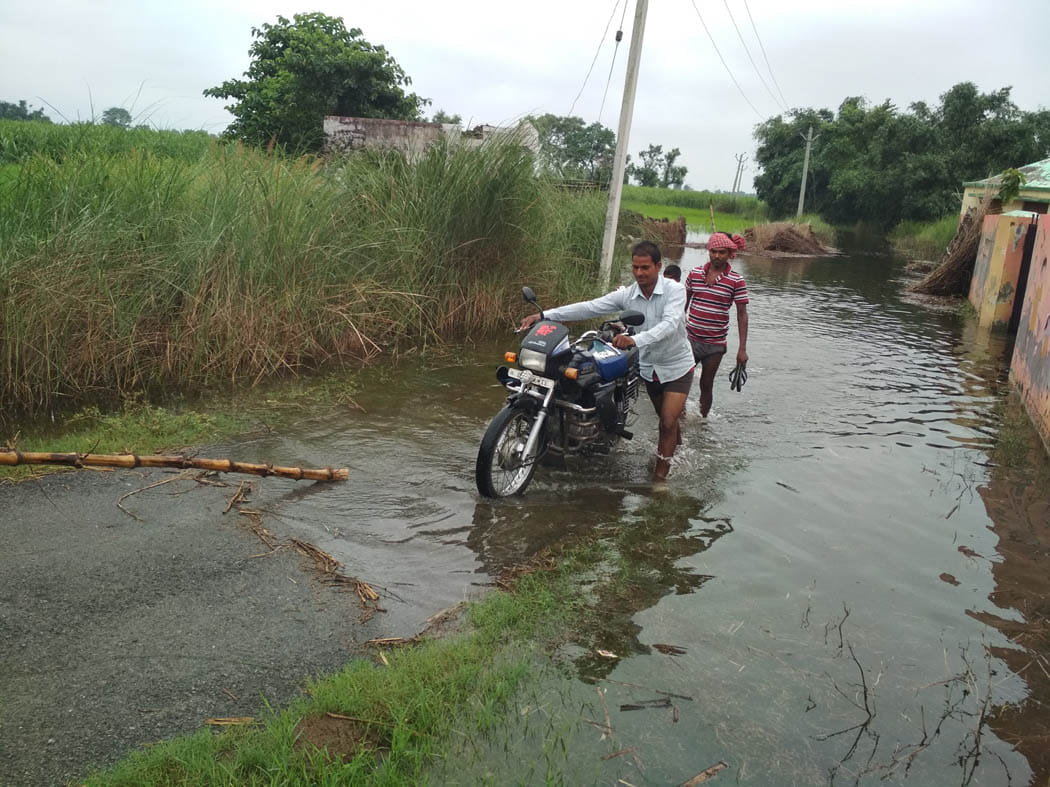 water of gandak river entered in many villages