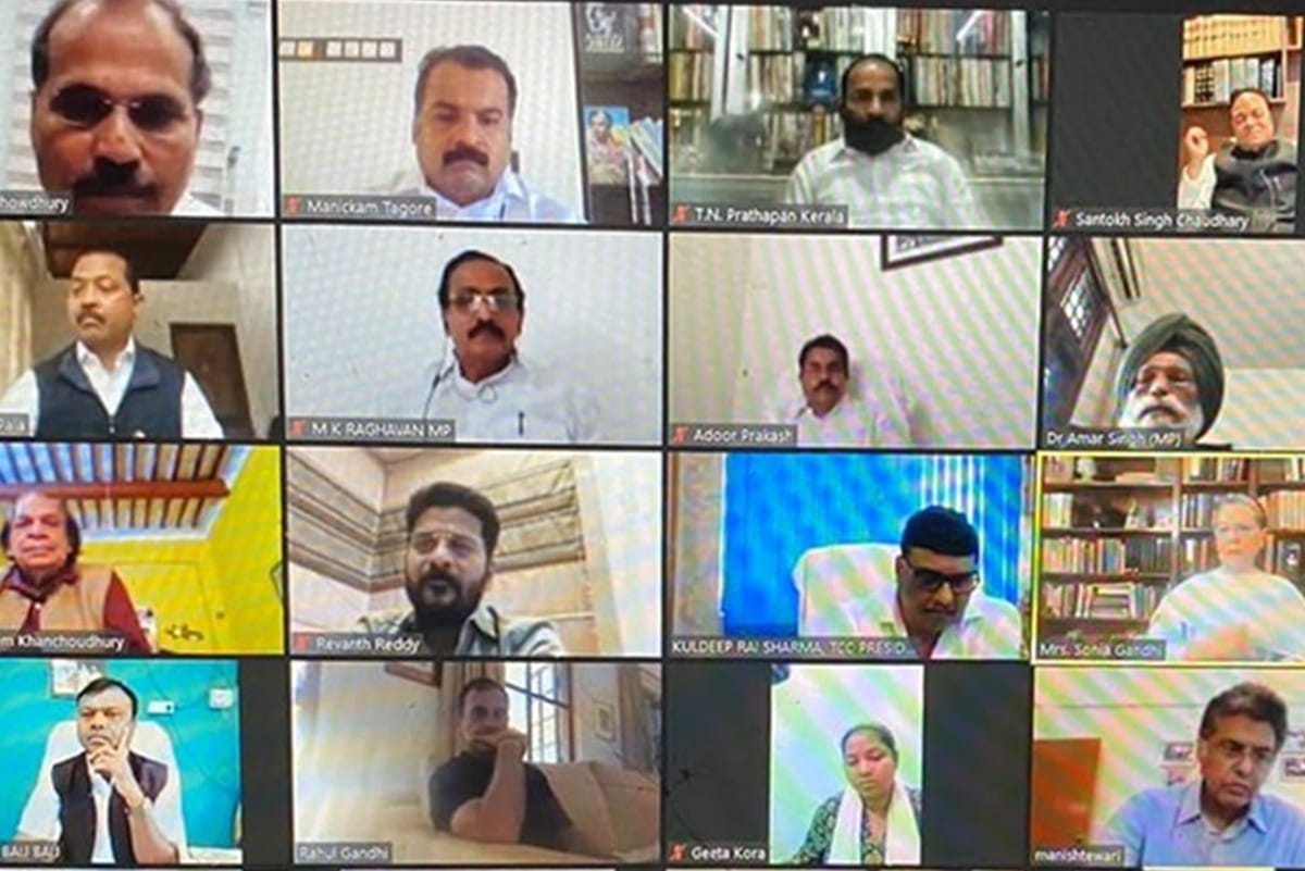 Sonia Gandhi holds meeting with Lok Sabha MPs through video conferencing over current political situation