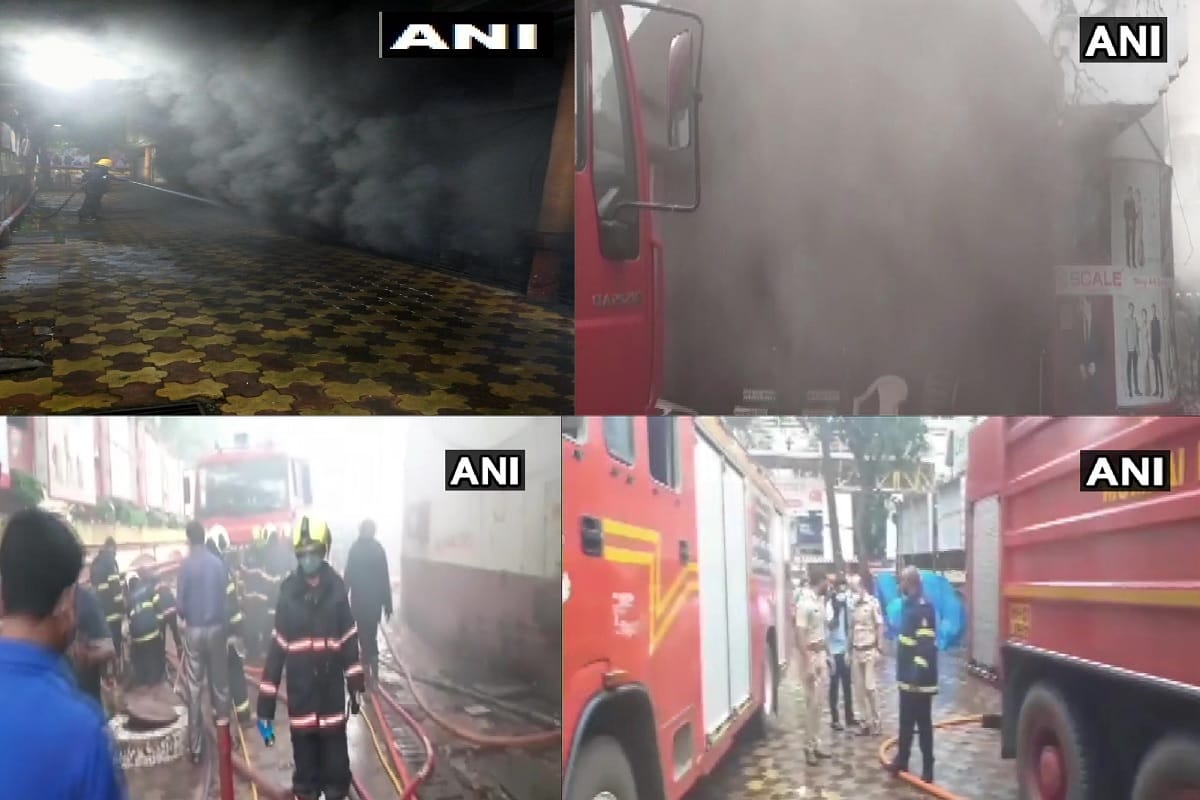 Maharashtra: Fire breaks out at a shopping centre at Borivali West in Mumbai; 14 fire engines at the spot