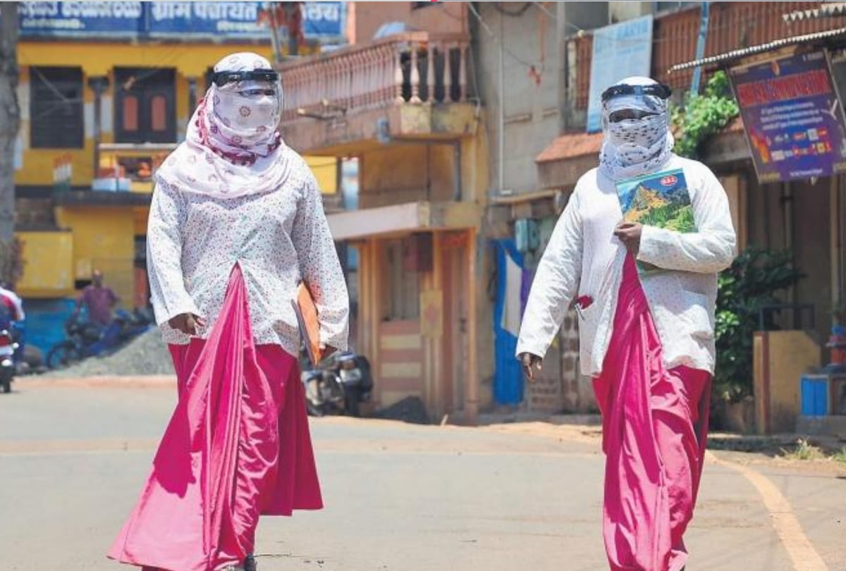 ASHA worker will reach people by discussing contraceptive tools during Family welfare program