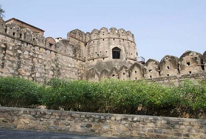 लुभा रही खूबसूरती: घरेलू पर्यटकों की पसंद बना अपना झांसी, टॉप-5 शहरों में हुआ शामिल; आगरा को भी पछाड़ा Jhansi becomes the choice of domestic tourists, included in top-5 cities; Agra was also defeated