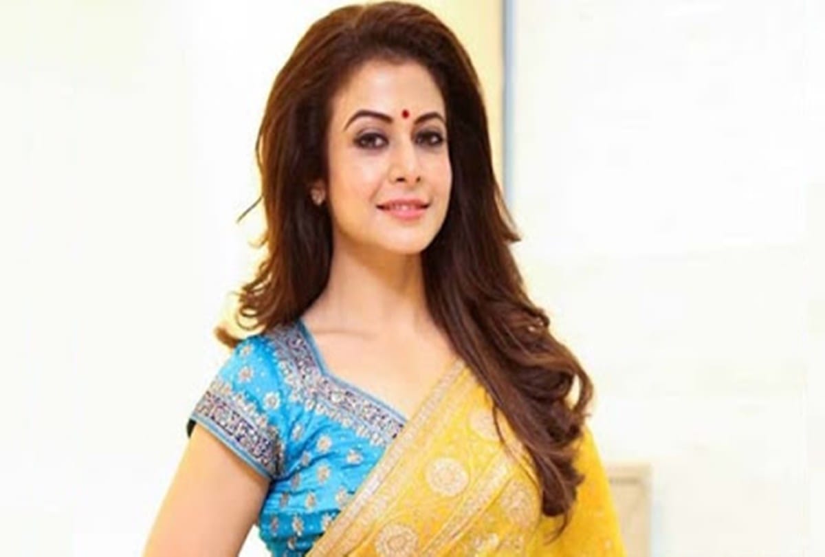 Bengali Actress Koel Mallick and her Family Tested Covid 19 Positive