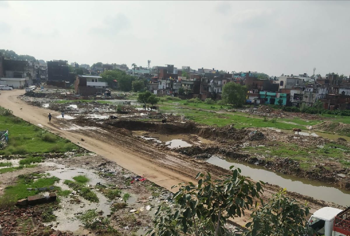 Eight year old child drowned in water in Sumer Sagar Tal Gorakhpur