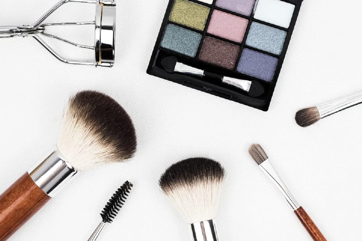 Karwa Chauth 2023 simple makeup tips for karwa chauth in 5 steps