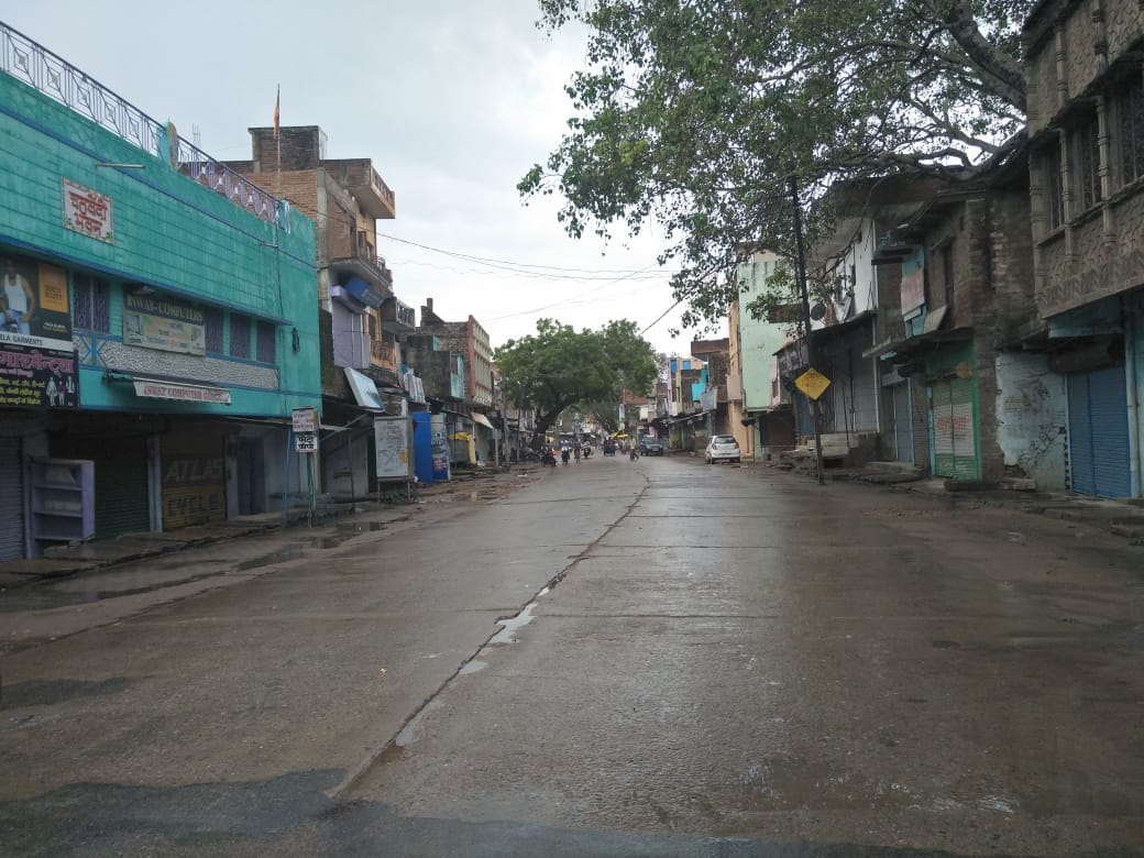 Lockdown in UP: All markets will be completely closed today and tomorrow