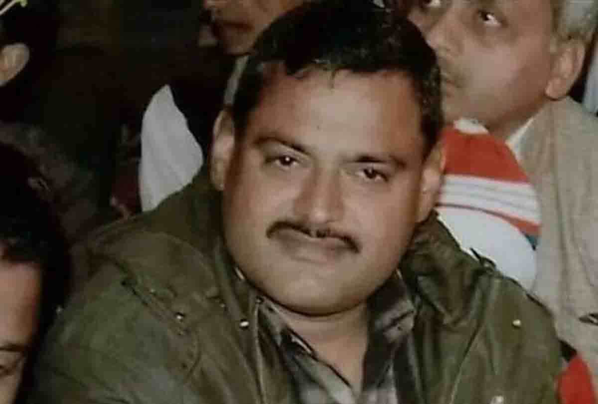 vikas dubey news: video of Vikas Dubey went viral, supporters shouting 'jail lock broke, our lion missed'