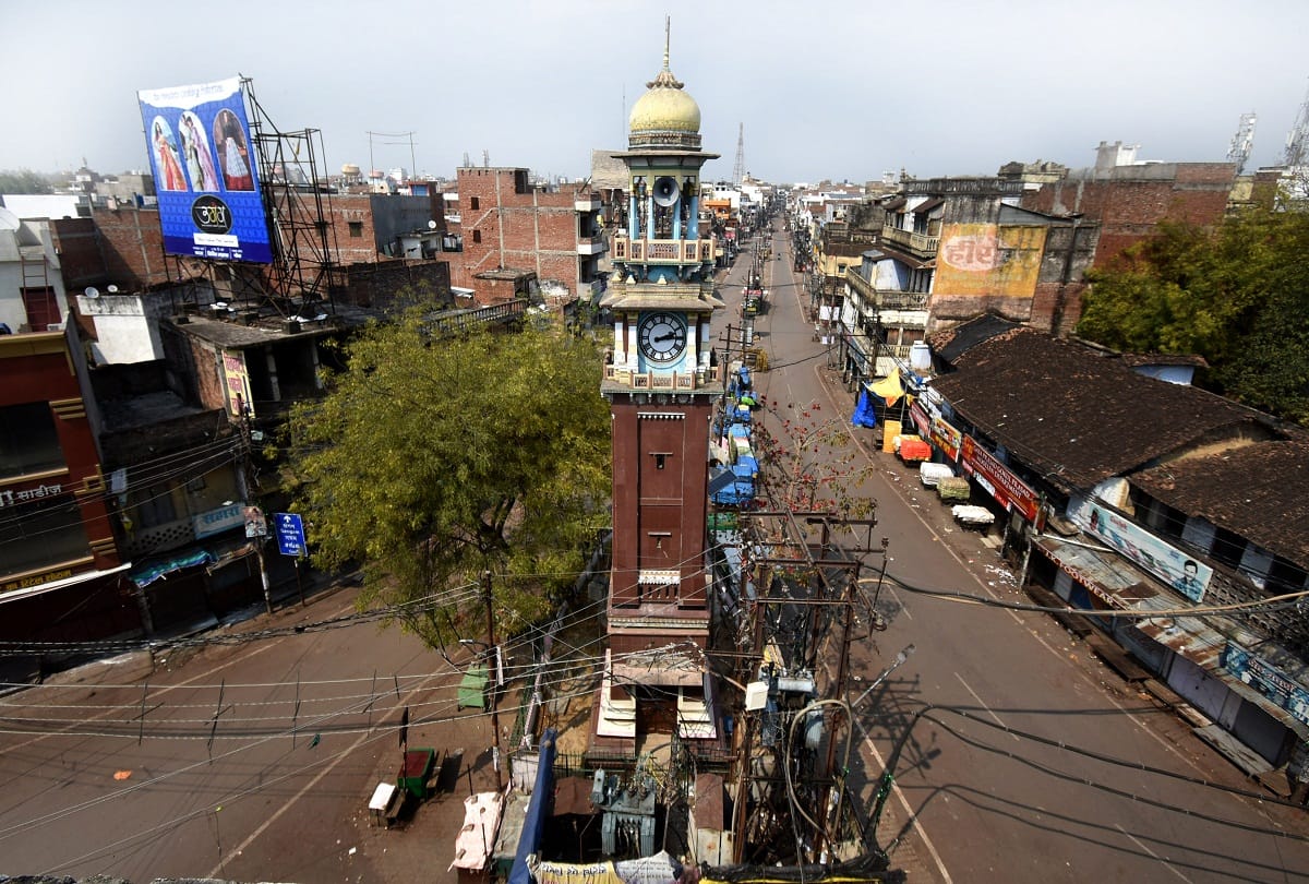Prayagraj News: लॉकडाउन से भी ज्यादा रही सख्ती, कंट्रोल रूम से रखी गई निगरानी