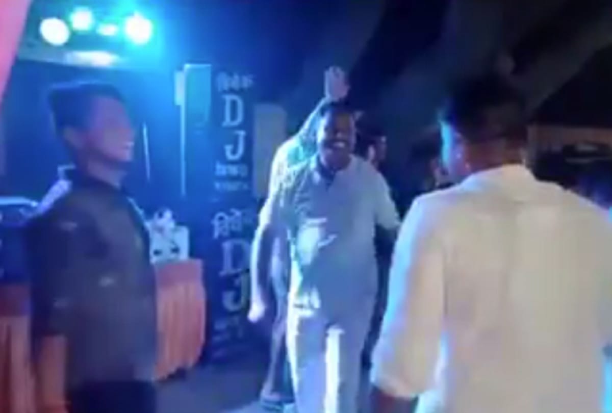 Vikas Dubey news viral video on internet during Amar Dubey and Khushi wedding