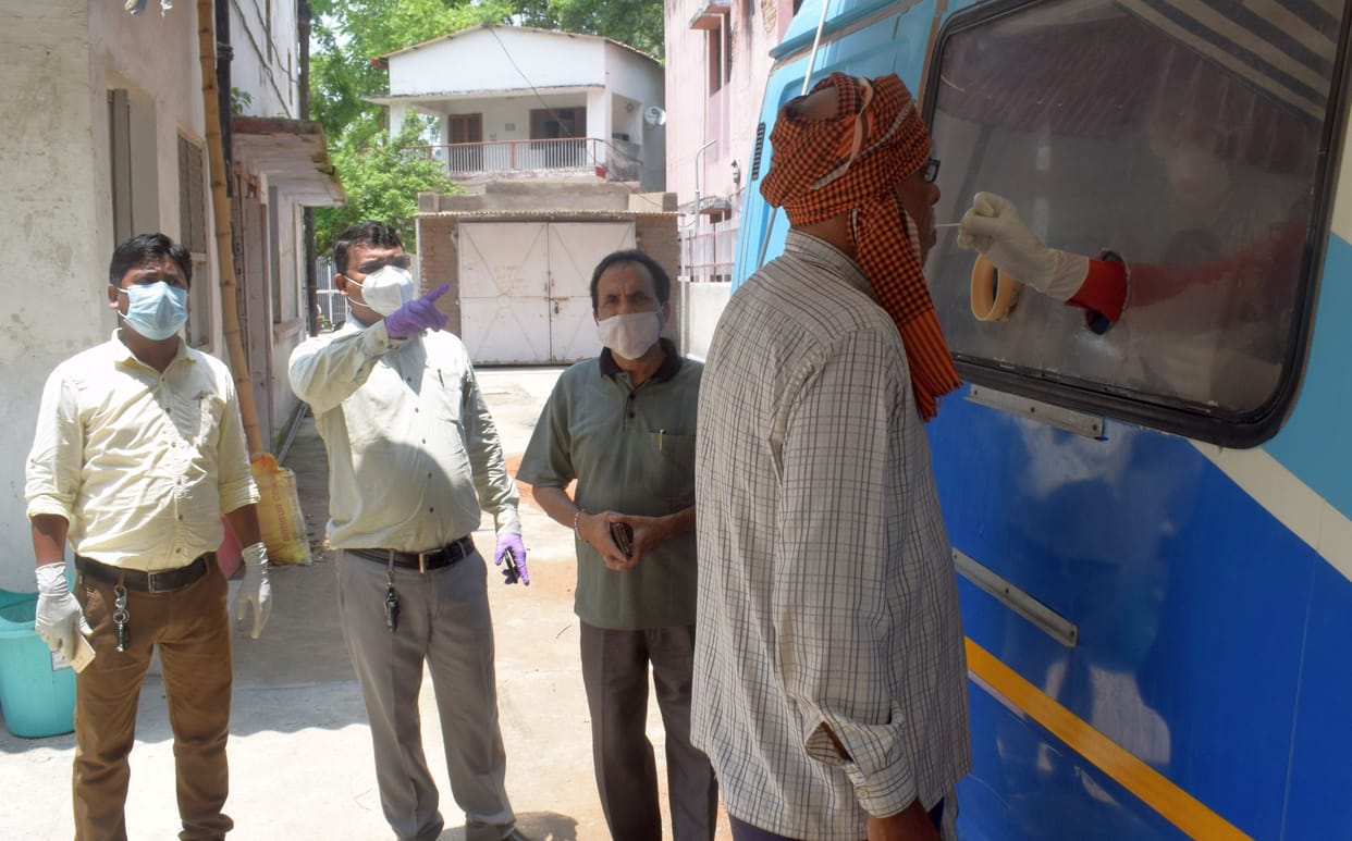 hardoi me 45 korona postive mile