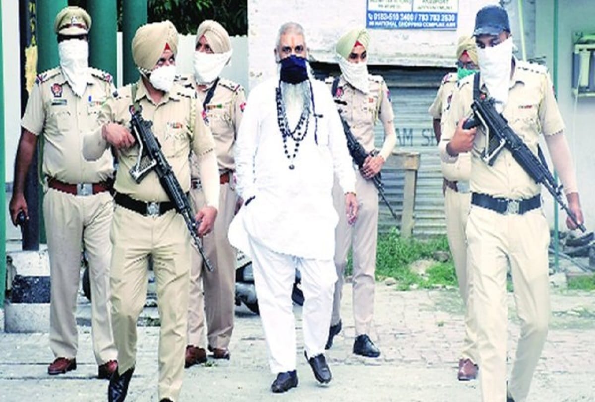 Shiv Sena Taksali leader sudhir suri arrested for offensive video