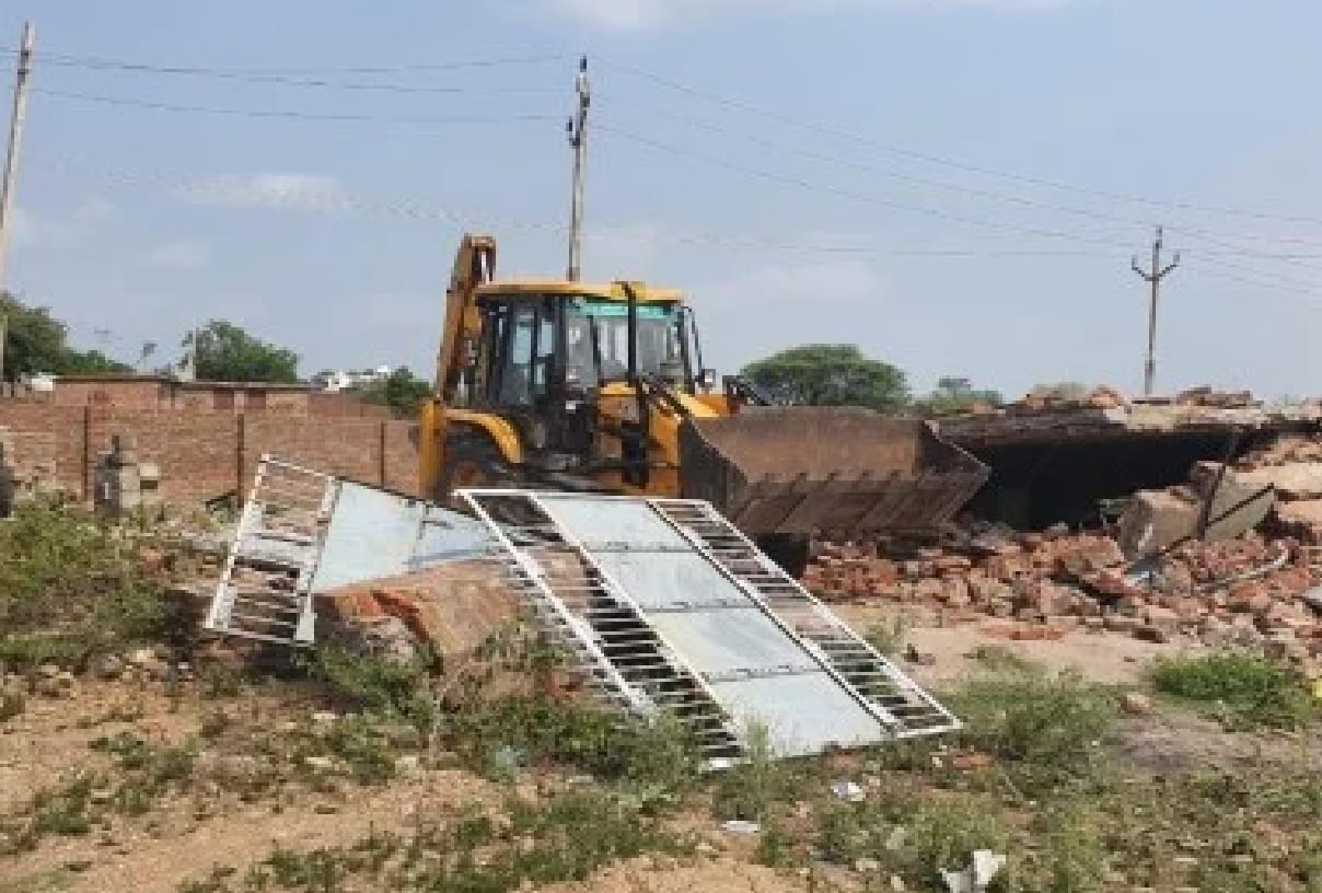jammu kashmir latest news in hindi, Administration removed encroachment from 90 kanals of land