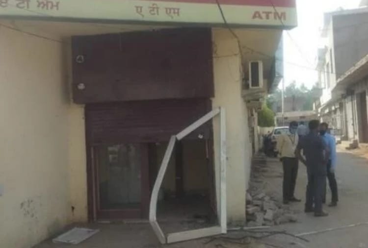 ATM not safe in Punjab, More than six ATM looted incident in lockdown