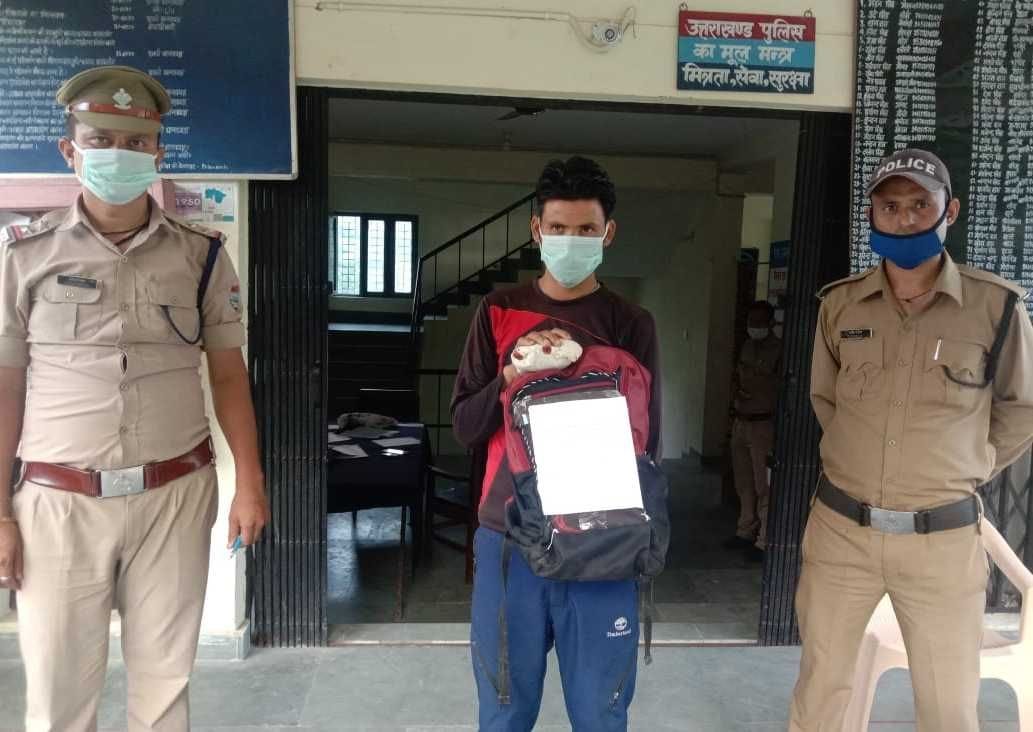 One arrested with Charas and Yarsagambu in Kapkot