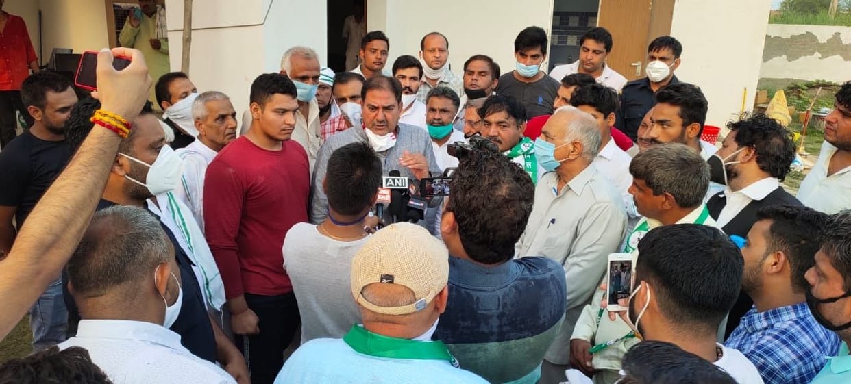 CM does not have any support base, should not comment on Hooda and Surjewala: Abhay Chautala