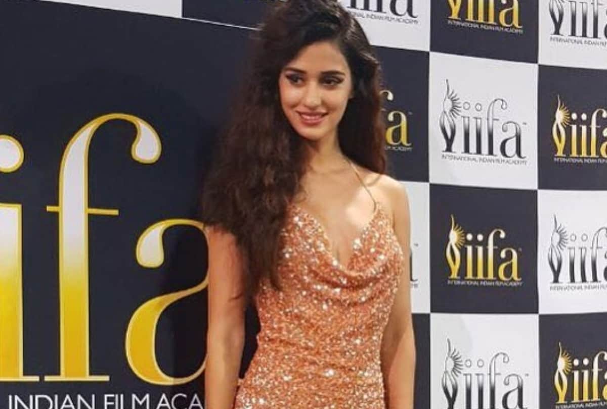 disha patani sizzles in short shimmery rose gold dress in throwback photo