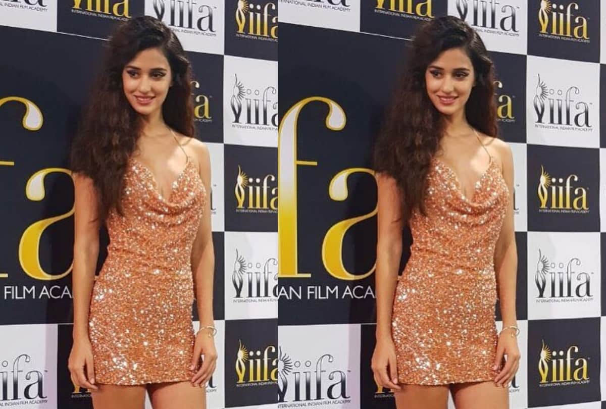 disha patani sexy hot glamorous stylish beautiful college hd images photos wallpapers