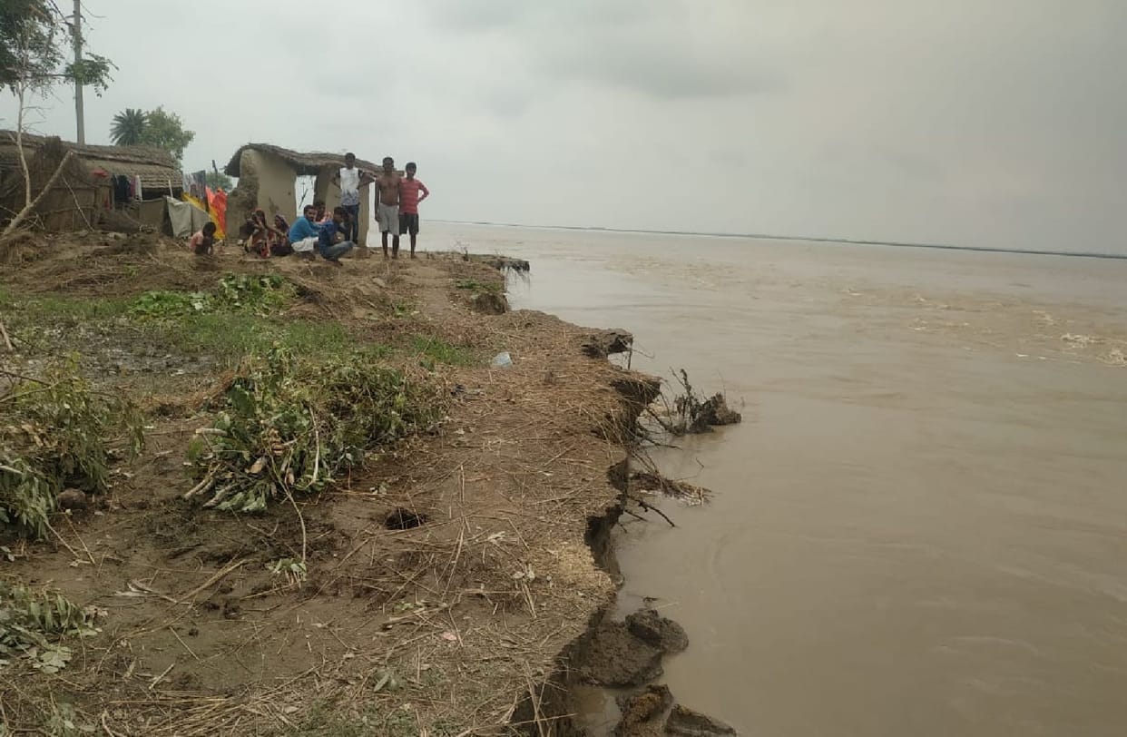 Six houses and 200 bigha fields included in the river