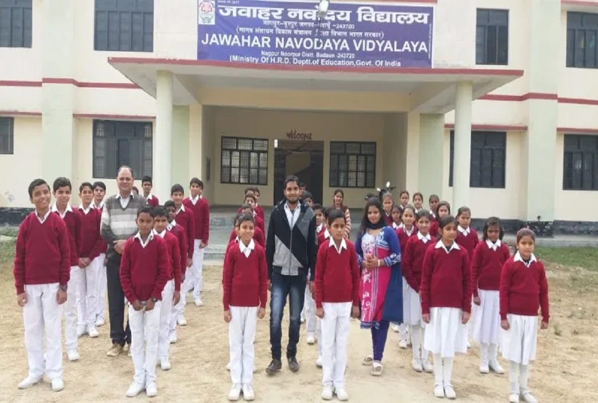Jawahar navodaya vidyalaya is allowed to reopen the regular classes of 10th and 12th