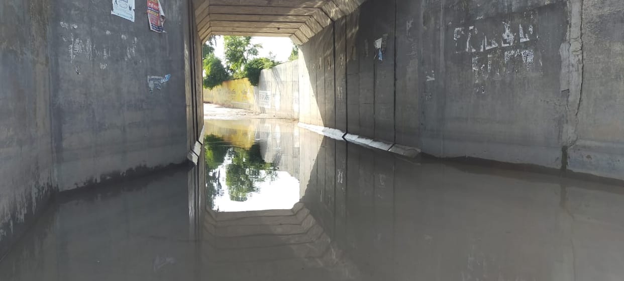 Rain with strong wind, stalled power supply for 12 hours