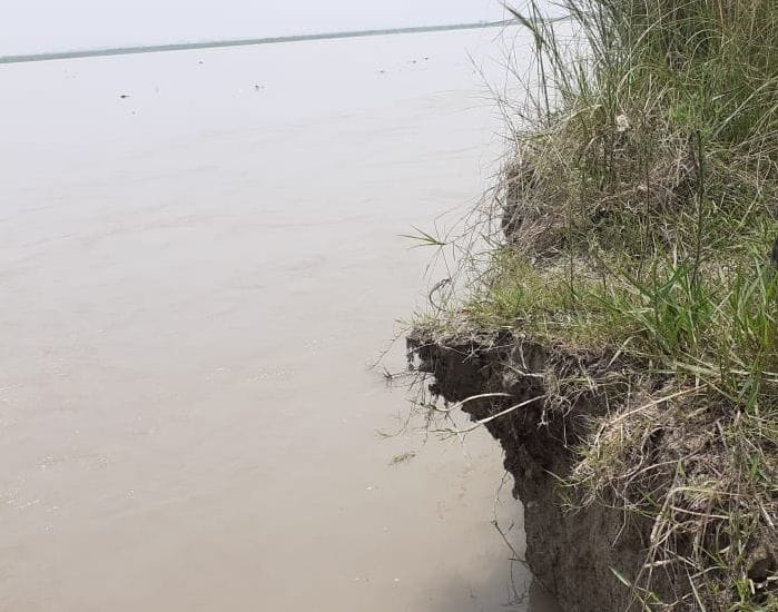 the waterlevel of ganga increase, the farmers of hastinapur  is worry