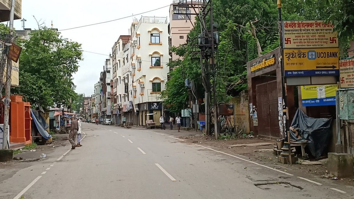 Lockdown in up silenced in varanasi city police force imposed due to stop coronavirus infection