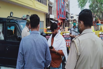 Kasganj Sadar Mla Son Dispute With Police During Checking