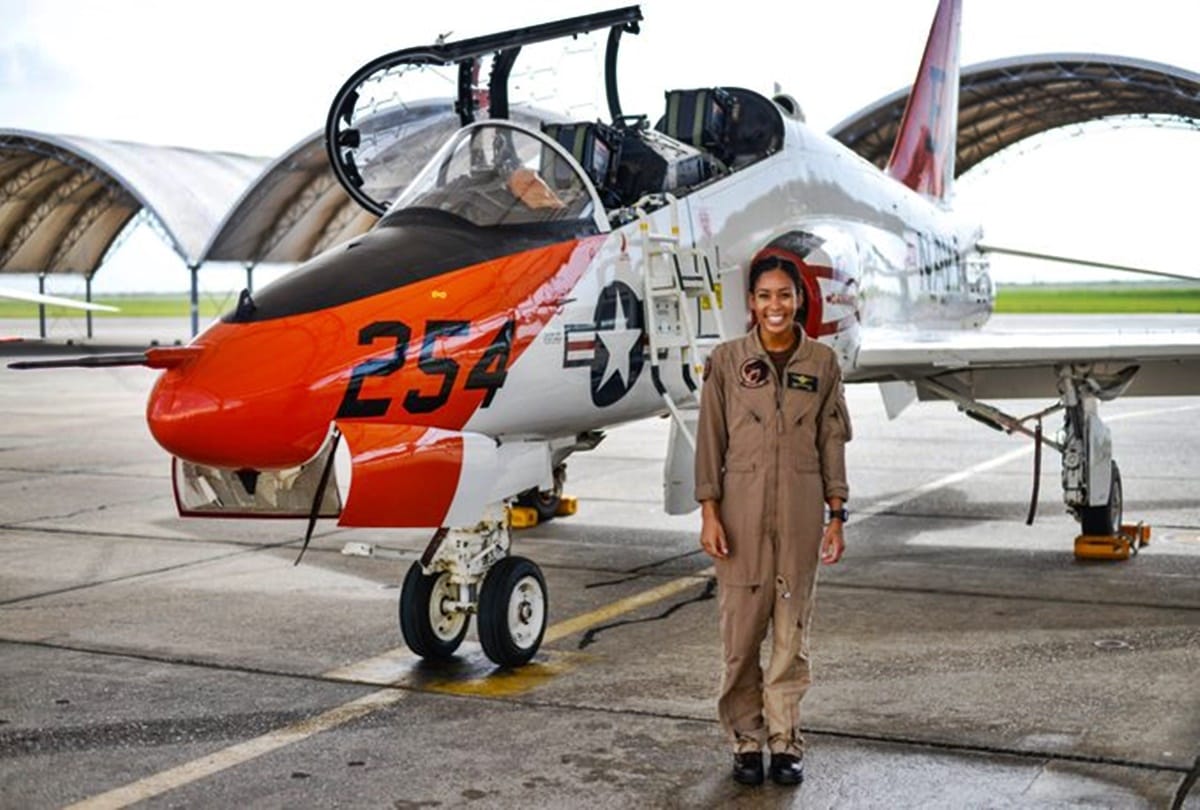First black woman become fighter aircraft pilot in US Navy