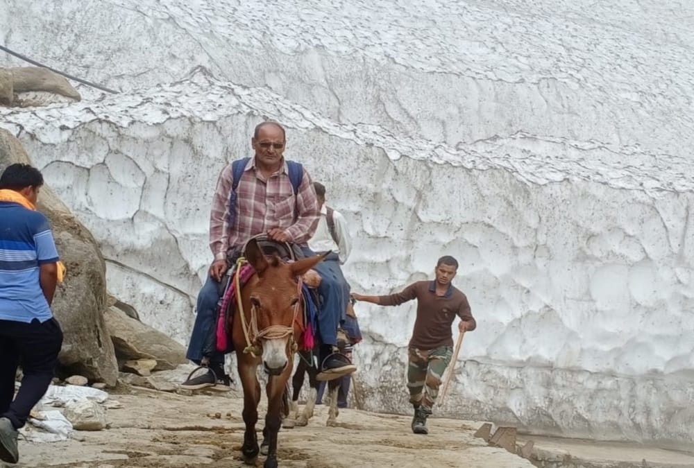 Char dham yatra 2020: in thirteen days ten thousand pass released for devotees