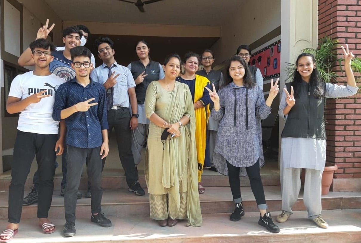 Alok topped Adharshila School