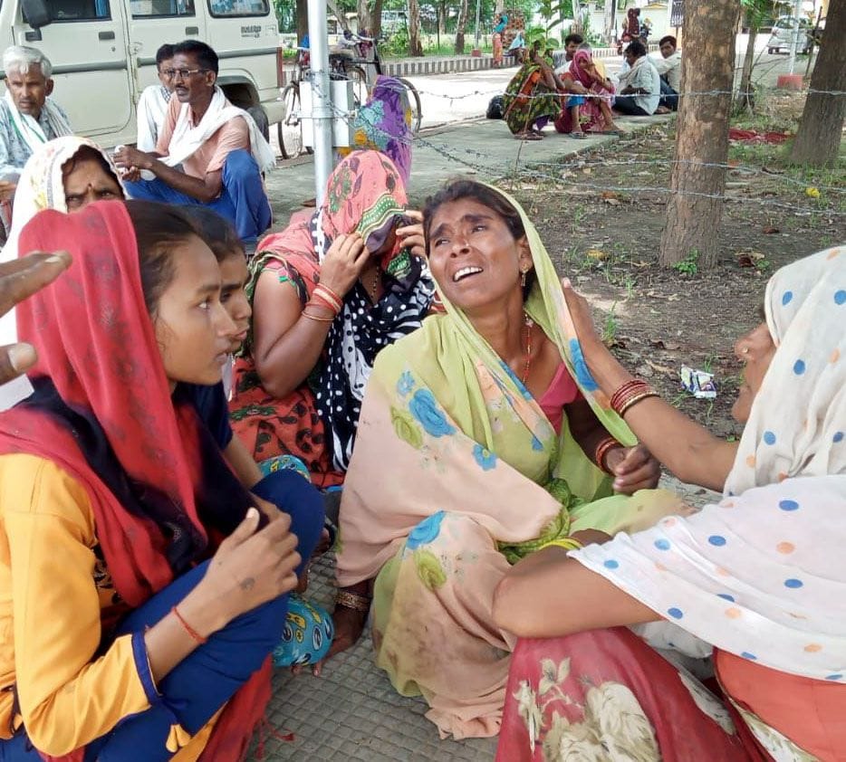premika ka gala retakar phaansee par jhoola premee