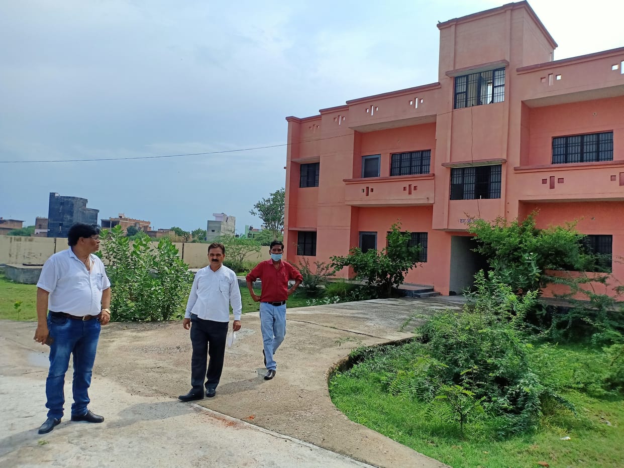 Bella CHC ready, area residents wait for doctor in auraiya