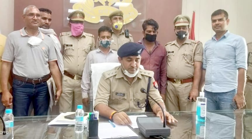 The gang caught selling fake papers and selling stolen bikes