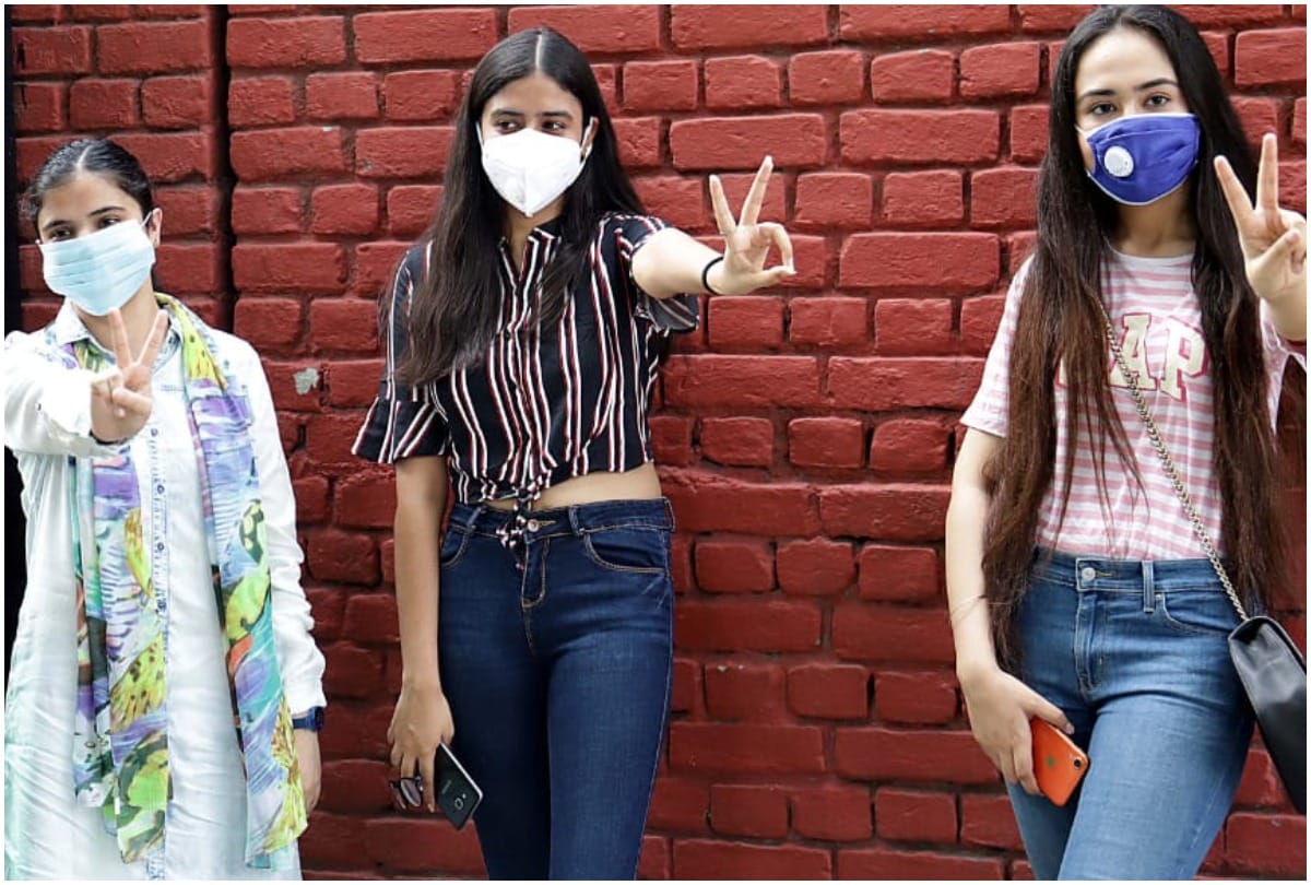 CBSE Result: Girls once again perform better in comparison of boys, Delhi came on fourth position