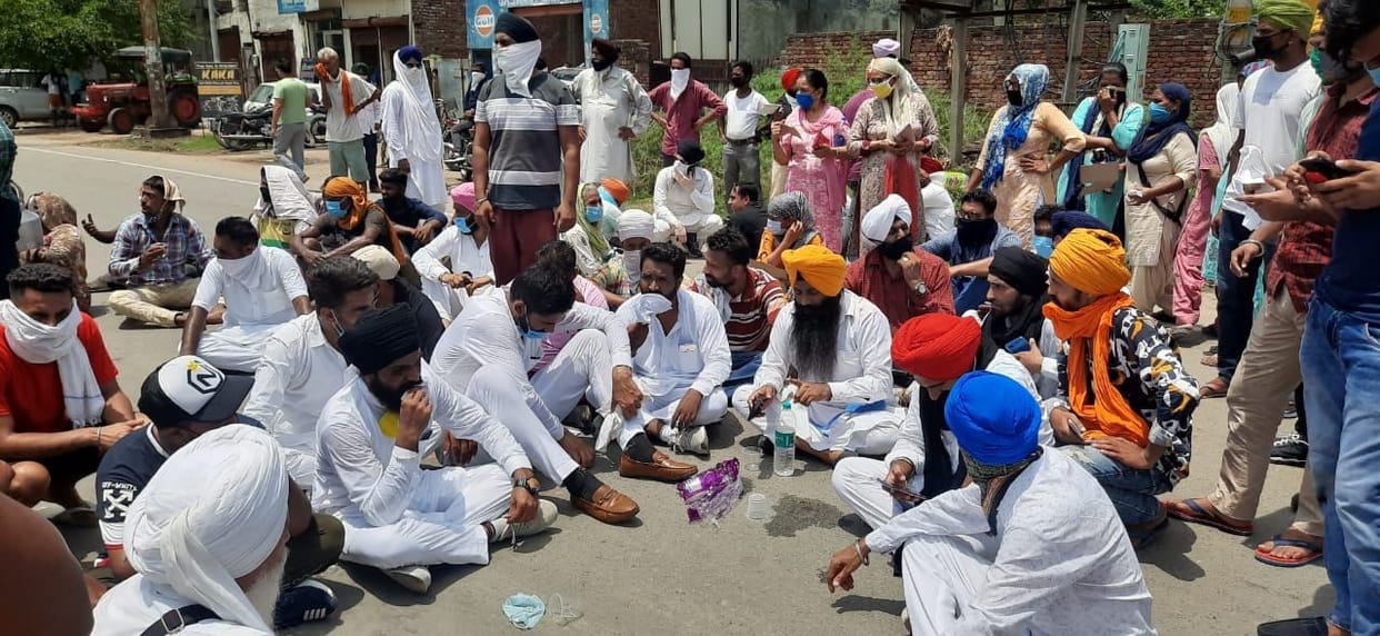 Highway jaam, batala, protest