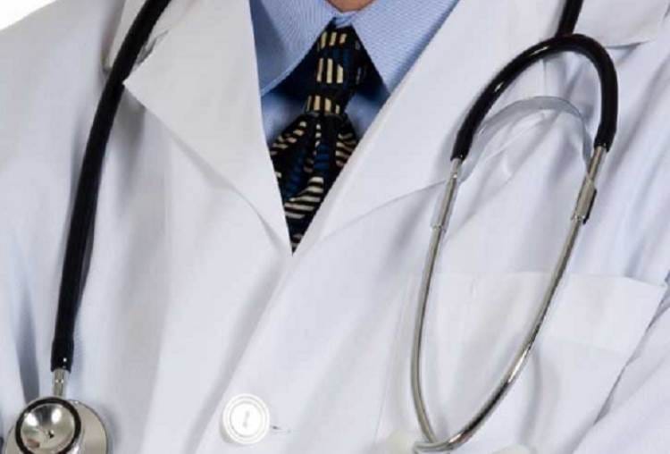 case filed against doctor of KGMU for molestation
