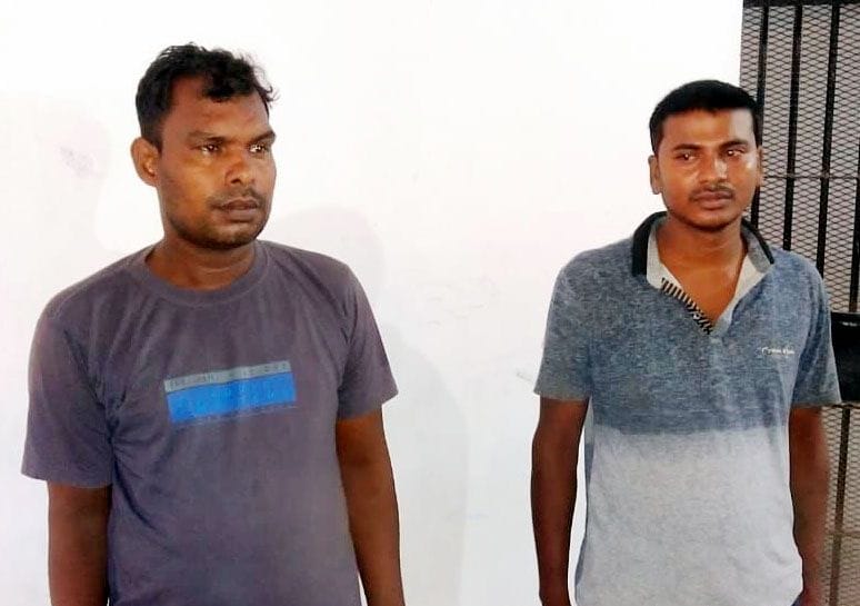 pulis ne muthabhed kar do inaamee badamaash pakade