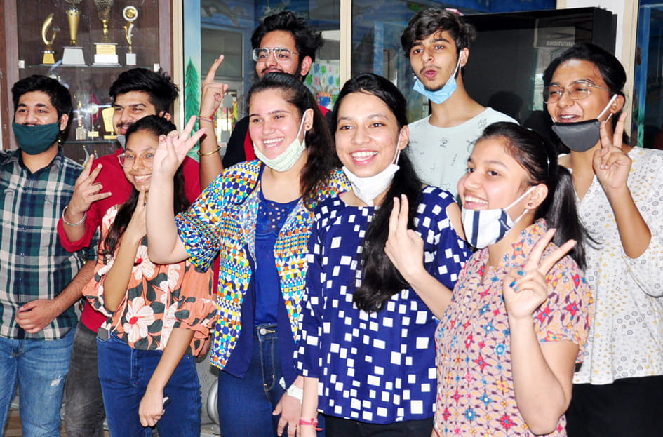 Vatsal Bindal became District Topper