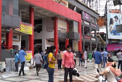 new guidelines Shops and establishments will open according to roster fixed earlier in gorakhpur