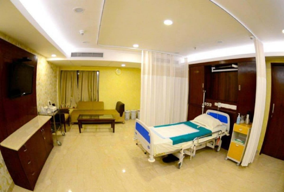 Four beds to be reserved for Corona patients in private hospitals in gorakhpur