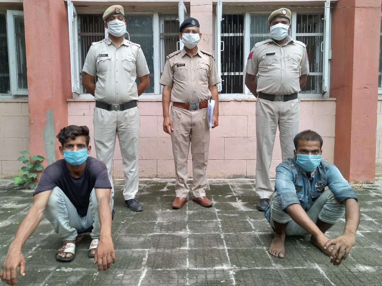 Two accused arreset in theft case, 2 lakh rupees and a laptop recovered.