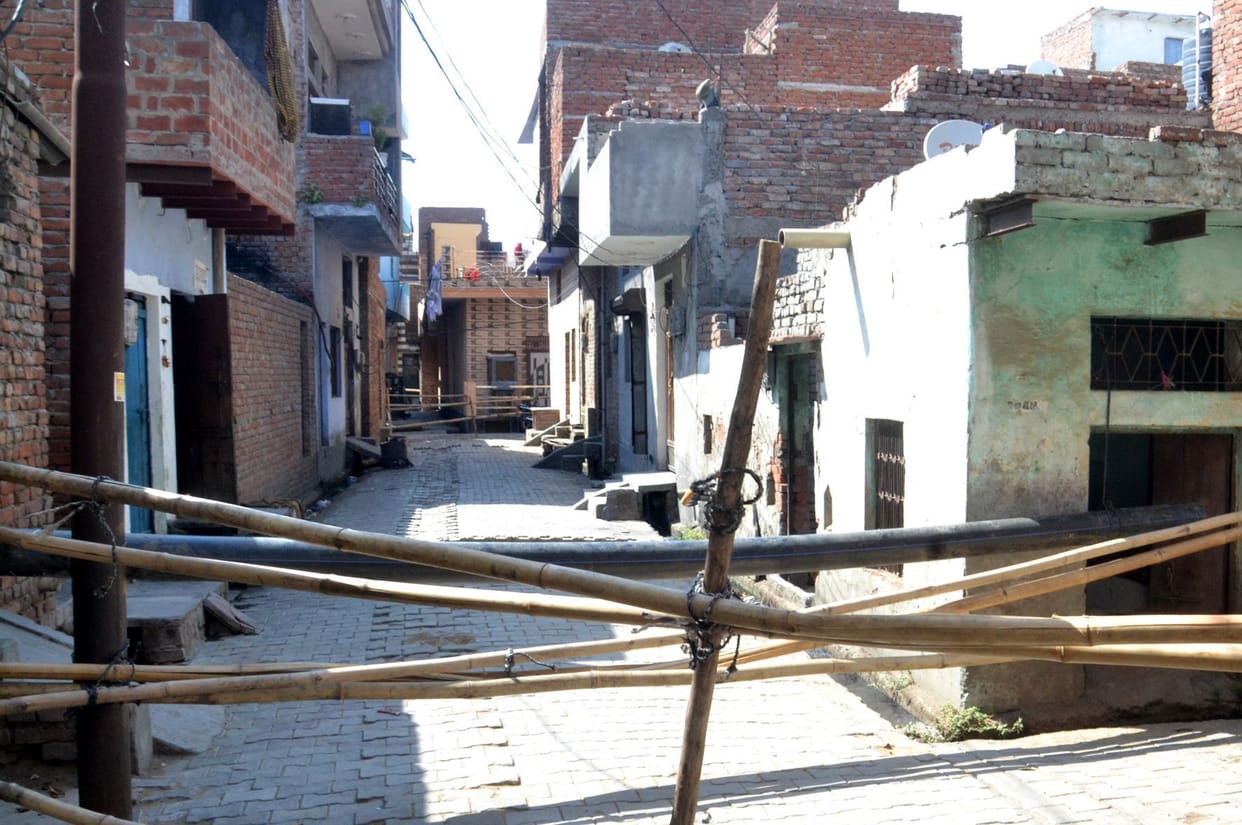 Corona Spreading rapidly in Aligarh's rural aria