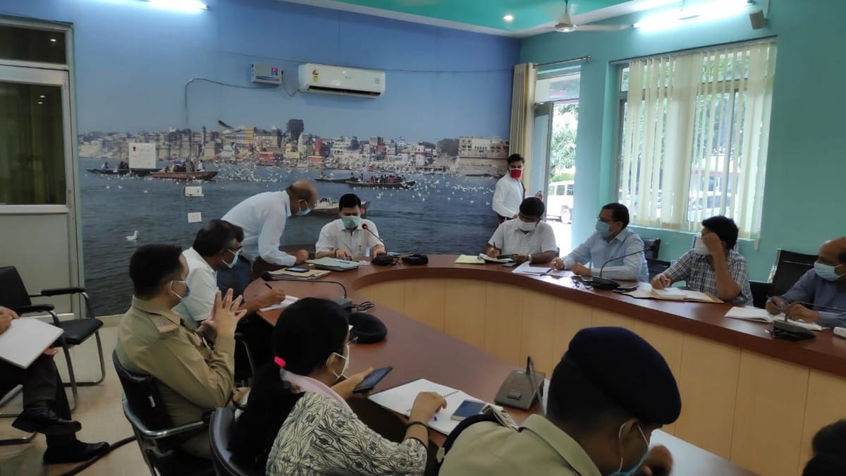 Lockdown in up dministration gave strict instructions to officials to follow lockdown needless people should be sent to jail in varanasi