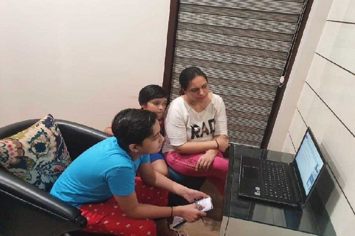 Amar Ujala Webinar: Dr. Shanti Swarup briefed about Bonsai in a webinar held