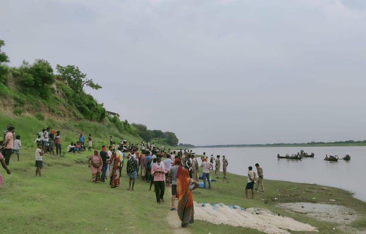 Sawan 2020 second Monday two friends drowned in Varanasi to take a bath in Ganga body recovered
