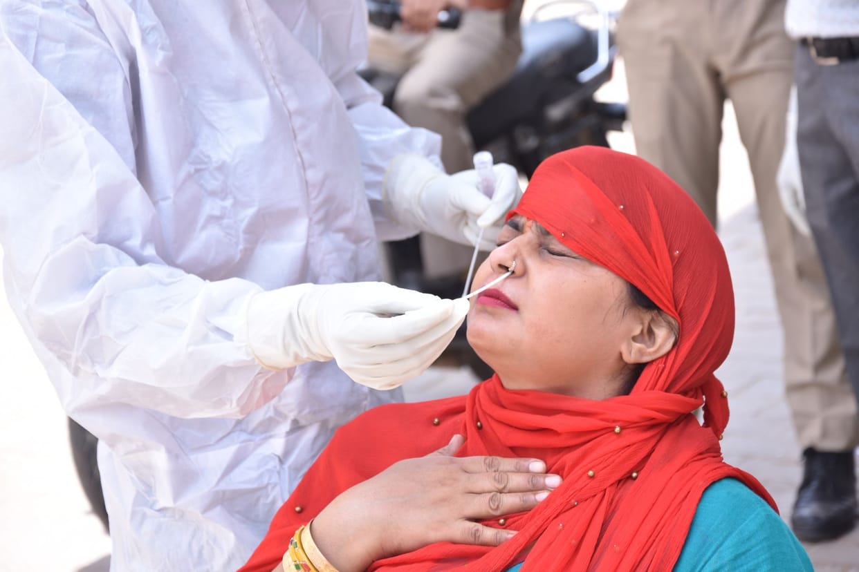 Corona, positive, case, doctor, mathura