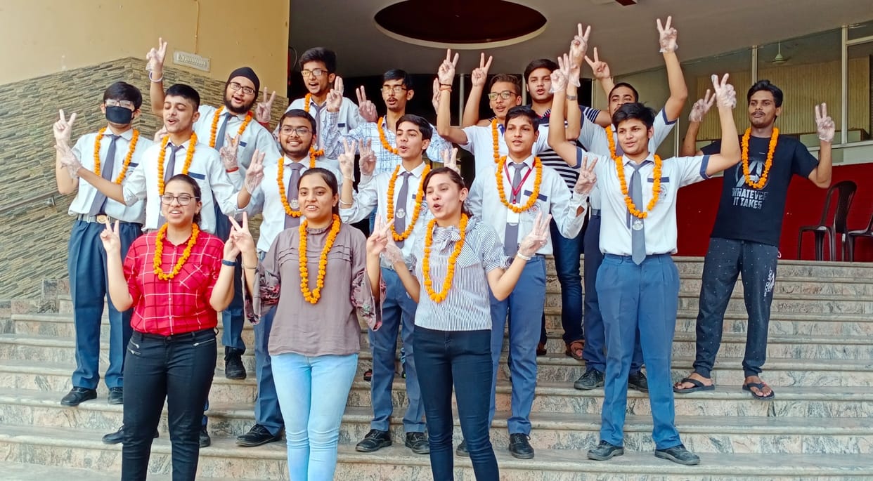 Aakriti wants to serve the country by becoming an IAS