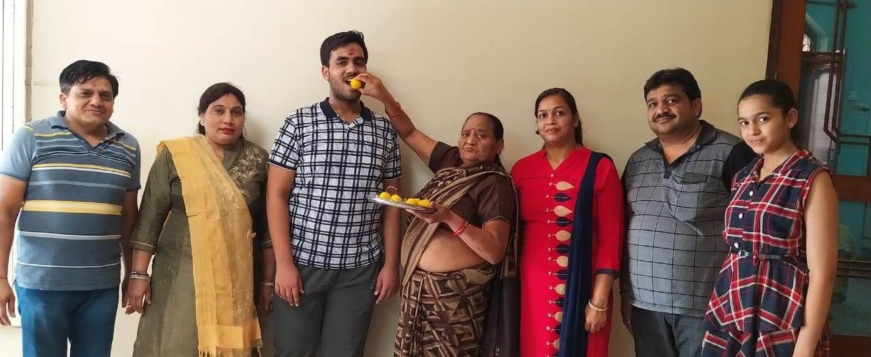 Inspiration in CBSE 12th Medical and Divine topper in Non-Medical